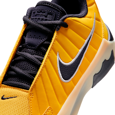 LeBron Witness 9 Big Kids' Basketball Shoes