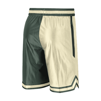 Nike Dri-Fit Pregame On-Court 22 Fir Milwaukee Bucks Shorts / Medium