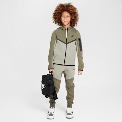 Nike Sportswear Tech Fleece Older Kids' Full-Zip Hoodie