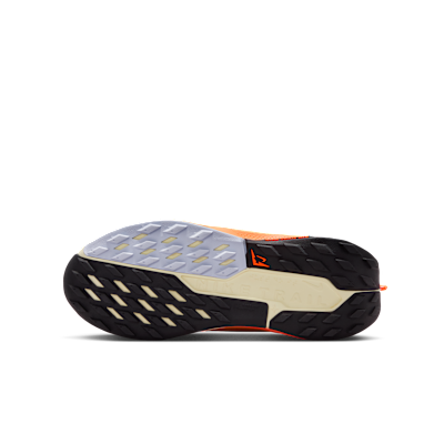 Nike Pegasus Trail 5 Traillaufschuh (ältere Kinder)