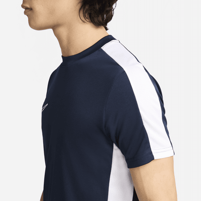 Nike Dri-FIT Academy 男款短袖足球上衣