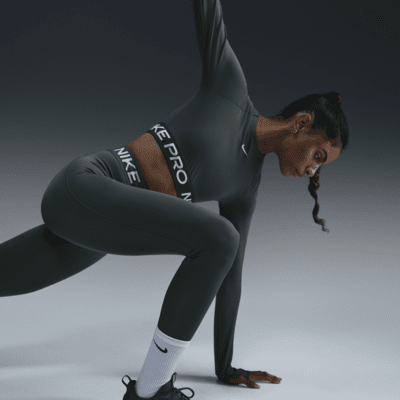 Haut court à manches longues Dri-FIT Nike Pro pour femme