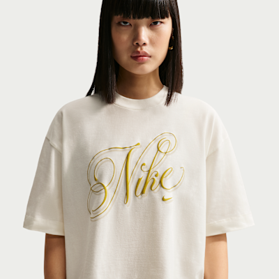 Nike Sportswear Women's Oversized Short-Sleeve T-Shirt