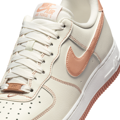 ナイキ エア フォース 1 '07 ウィメンズシューズ