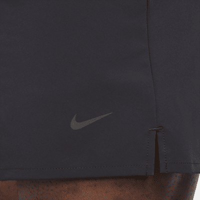 Nike A.P.S. Multifunctionele herenshorts met Dri-FIT (15 cm)