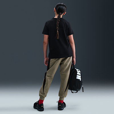Playera para niños talla grande Nike Sportswear
