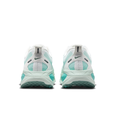 Nike Vomero 18 Women's Road Running Shoes (Extra Wide)