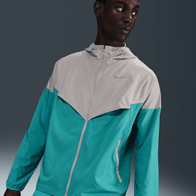 Nike Impossibly Light Windrunner