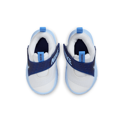 Nike Team Hustle D 12 Tenis para bebé e infantil