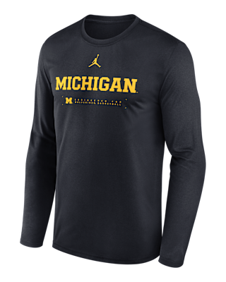Мужская футболка Michigan Courtside Basketball Shootaround Legend Jordan Brand Dri-FIT College Long-Sleeve для баскетбола