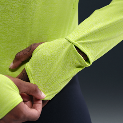 Nike Swift Dri-FIT hardlooptop met ronde hals, lange mouwen en uv-bescherming voor dames