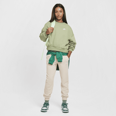 Nike Sportswear Club Fleece Girls' Boxy Crew-Neck Sweatshirt