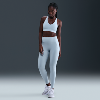 Nike Universa