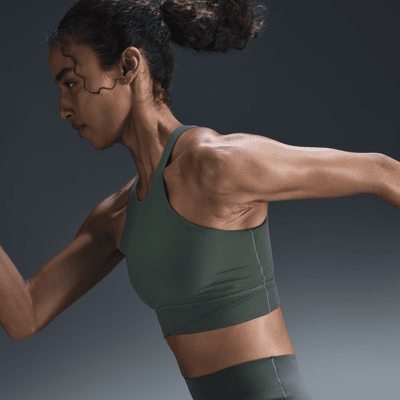 Nike One Twist Sostenidores esportius de subjecció lleugera amb escot alt i una mica de folre - Dona