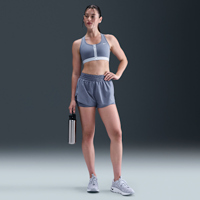 Bra deportivo de media sujeción con almohadillas para mujer Nike Swoosh Front Zip