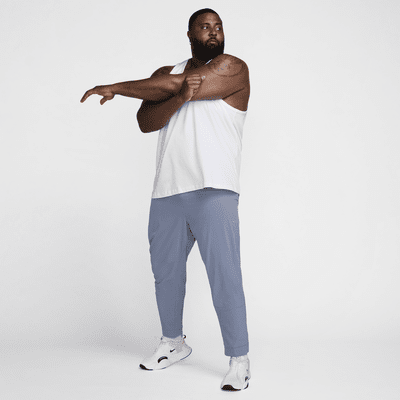 Nike Unlimited vielseitige Dri-FIT Hose mit Reißverschluss am Bündchen für Herren