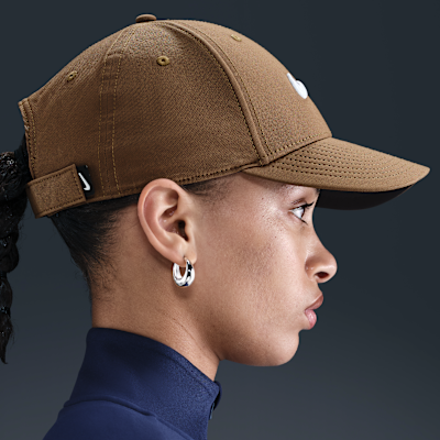 Nike Dri-FIT Club Structured Swoosh Cap