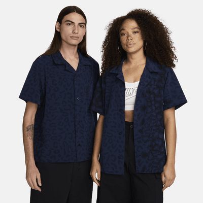 Nike SB Kurzarm-Bowler-Skateshirt mit Print und Knöpfen