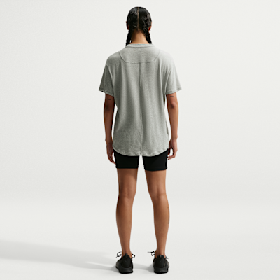 Nike One Relaxed Dri-FIT Kısa Kollu Kadın Üstü görsel 5