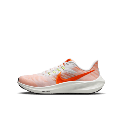 Nike Air Zoom Pegasus 39 Younger/Older Kids' Road Running Shoes. Nike GB