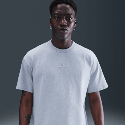 Nike Sportswear Premium Essentials