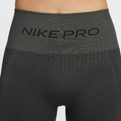 กางเกงปั่นจักรยานขาสั้นเอวสูง 5 นิ้วผู้หญิง Dri-FIT Nike Pro ไร้ตะเข็บ