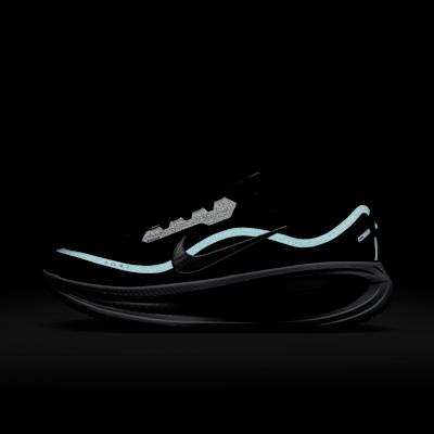 Nike Vomero 18 GORE-TEX Men's Waterproof Road Running Shoes with Reflective Design Accents
