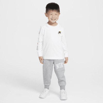 Playera de manga larga infantil Nike "Express Yourself"