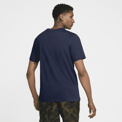 Nike Sportswear Men's Camo T-Shirt. Nike JP