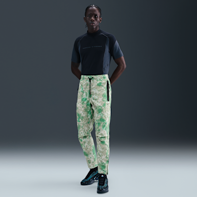 Nike Tech