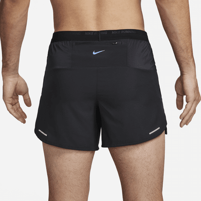 Nike Running Energy Stride 13 cm-es béléssel ellátott férfi futórövidnadrág