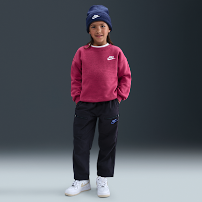 Playera de cuello redondo oversized para niños talla pequeña Nike