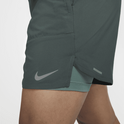 กางเกงวิ่งขาสั้น 7 นิ้ว 2-in-1 ผู้ชาย Nike Dri-FIT Stride