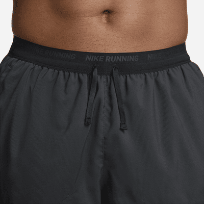 Shorts da running 13 cm con slip foderati Dri-FIT Nike Stride – Uomo