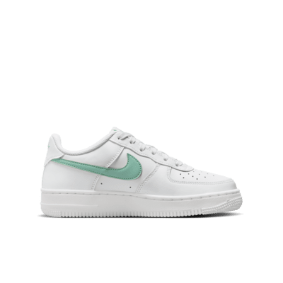 Nike Air Force 1 Older Kids' Shoes