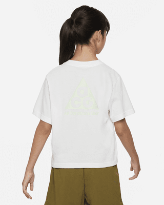 Nike ACG UV Big Kids' Short-Sleeve T-Shirt.