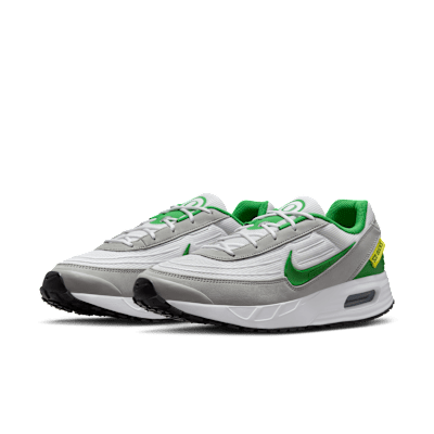 Nike College Air Max Verse (Oregon) Men's Shoes