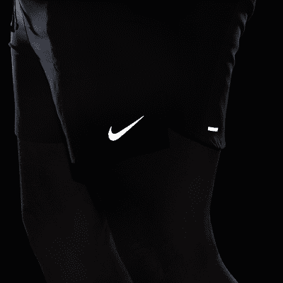 Nike Stride Dri-FIT hardloopshorts met binnenbroek voor heren (13 cm)