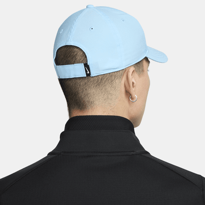 Gorra Swoosh estructurada Nike Dri-FIT Club