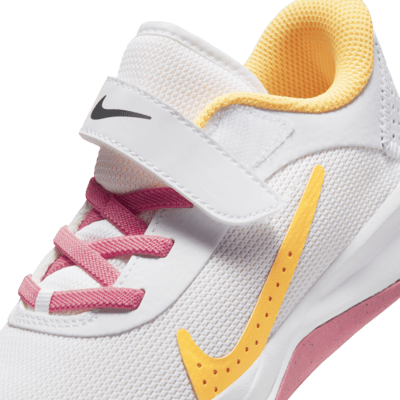 Nike Omni Multi-Court Younger Kids' Shoes