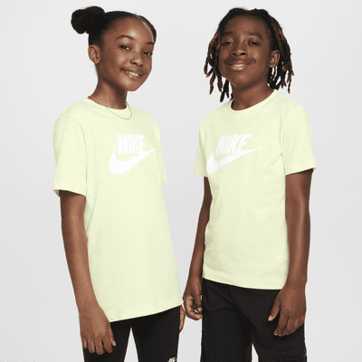 Playera para niños talla grande Nike Sportswear