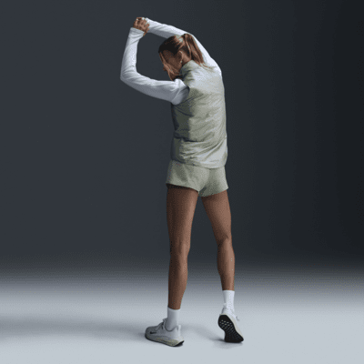 Nike One gefütterte Grafik-Shorts mit mittelhohem Bund und Dri-FIT-Technologie (Damen)