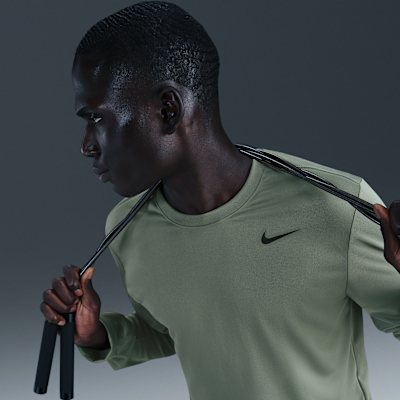 Nike Dri-FIT Legend Men's Long-Sleeve Fitness Top
