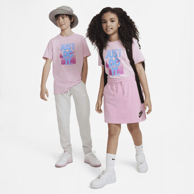 Nike Sportswear Older Kids' T-Shirt