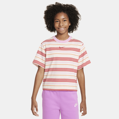 Playera de corte cuadrado para niña talla grande Nike Sportswear Essentials+