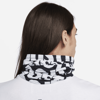 Nike Classic Neck Wrap