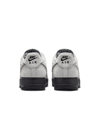 Nike Air Force 1 '07 LV8