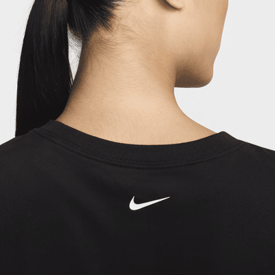 เสื้อยืดเอวลอยแขนสั้นผู้หญิง Nike Pro