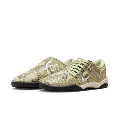 Nike Total 90 SE Women's Shoes