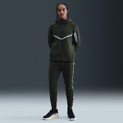 Giacca Windrunner in fleece con zip a tutta lunghezza e dettagli dal design rifrangente Nike Tech – Uomo